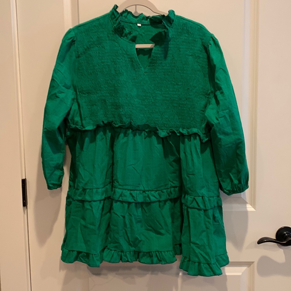 Kelly Green 💚 Ruffle Top